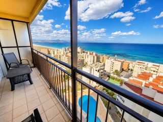 Piso en Avenida costa blanca 13. Apartamento con terraza y vistas panorámicas al mar en arenales