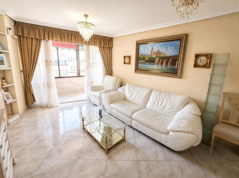 Foto f73c1d31-abd8-49c1-af00-19036972de2d. Pis amb aparcament a Barrio del Centro Alicante