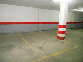 Car parking in El Carmen