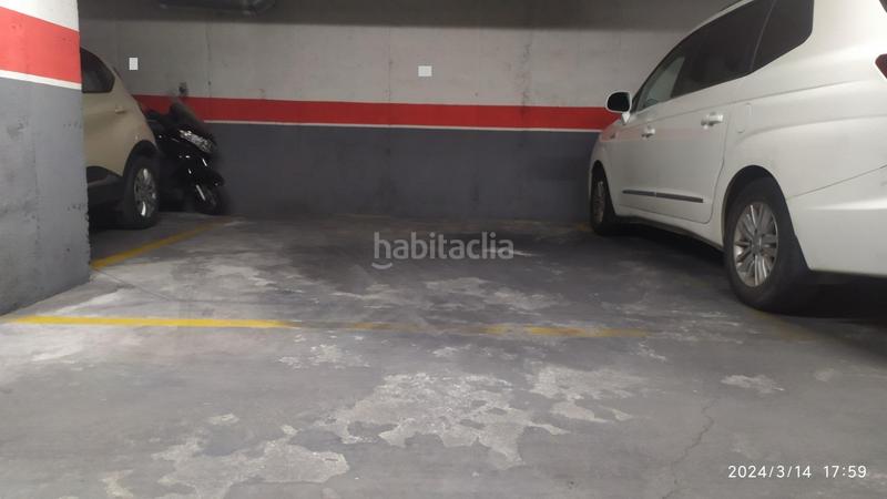 Foto bb515aaa-265f-4eed-b5a0-a21d40ed58dc. Parking voiture dans El Ranero Murcia