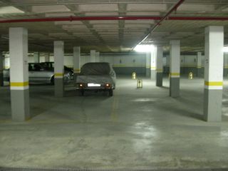 Aparcament cotxe a El Ranero