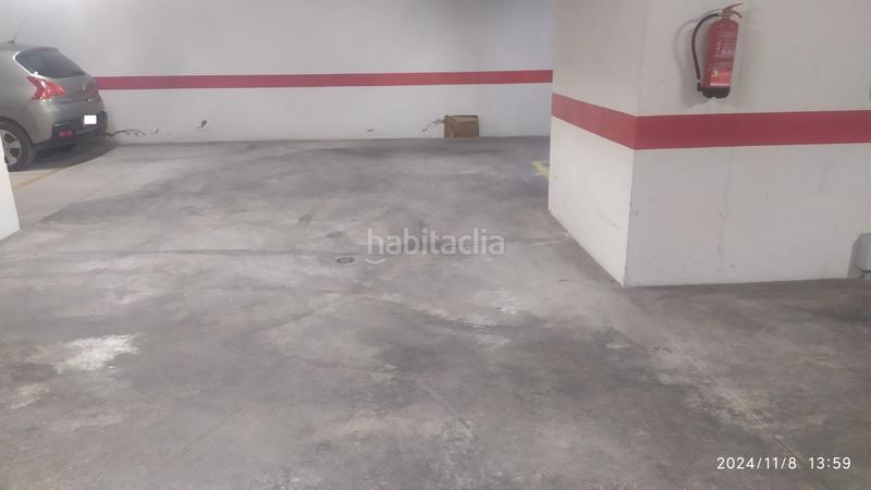 Foto f9fc9a00-f121-428e-89e7-2014ee5f24ba. Autoparkplatz in Santa Eulalia Murcia