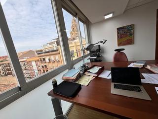 Lloguer Oficina a La Catedral. Se alquila despacho muy céntrico