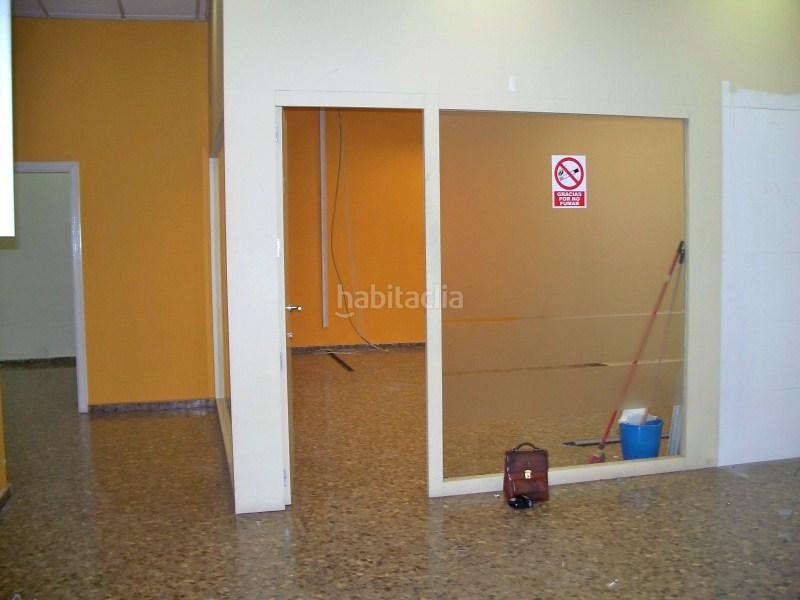 Foto 69dd2258-6bd9-485b-b301-2fa0a0cd3284. Location local commercial dans El Carmen Murcia