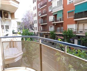 Piso en El Carmen. Se vende pisazo céntrico en b. carmen