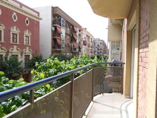 Piso en El Carmen. Se vende pisazo céntrico en b. carmen