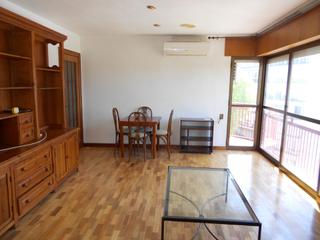 Apartment in San Miguel. Amplio apartamento junto a corte inglés