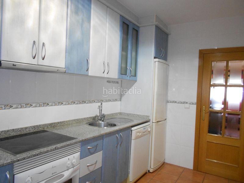 Foto 0bbfd116-2648-47f1-a05e-24e294f0fdc0. Casa aparellada amb calefacció aparcament a El Palmar Murcia