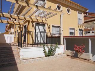 Casa aparellada a El Palmar. Se vende pareado en el palmar, zona la paloma