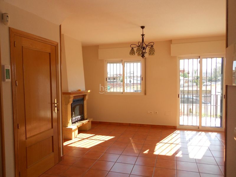 Foto d3821541-832e-40b3-bcac-71b3ea439767. Casa aparellada amb calefacció aparcament a El Palmar Murcia