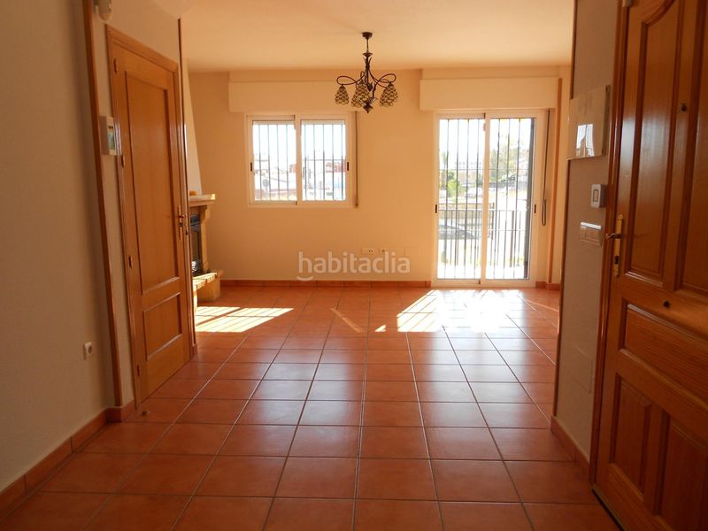 Foto e64bb802-f6cc-4bf4-a41f-aa382123d505. Casa aparellada amb calefacció aparcament a El Palmar Murcia