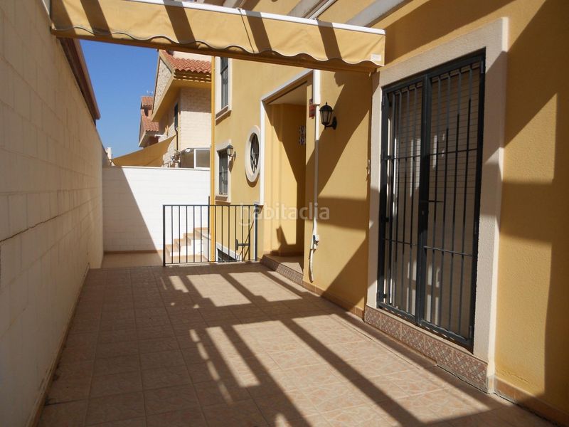 Foto ec0a1f91-70c6-46af-bae2-34d004d8abf6. Casa aparellada amb calefacció aparcament a El Palmar Murcia