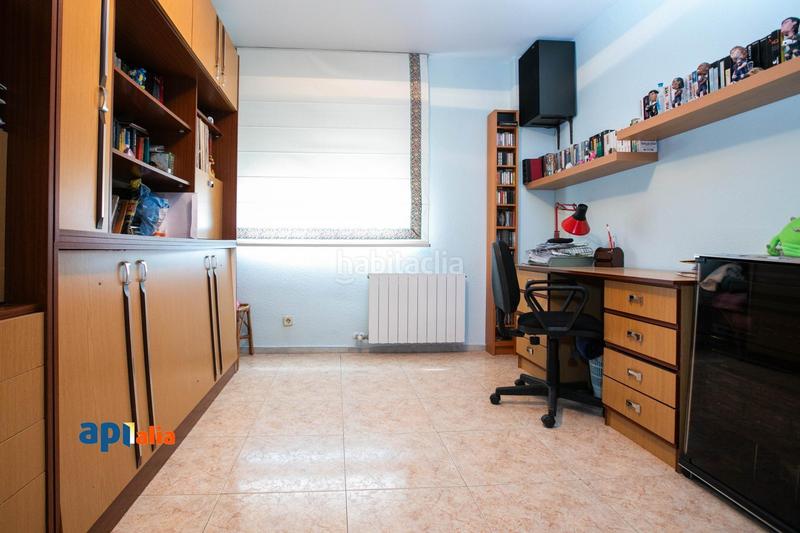 Foto c0ed4c4e-3d59-45f7-92ad-549883eac2a1. Pis amb calefacció aparcament a El Gall Esplugues de Llobregat