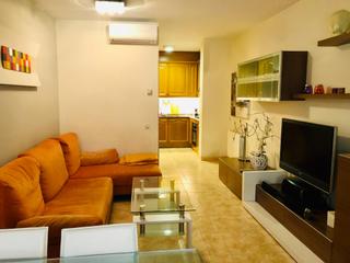 Etagenwohnung in Les Botigues de Sitges. Piso en el centro