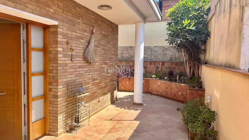 Foto 4354822c-ebfe-4fe2-a6be-b23c6dc20e7d. Maison avec parking dans Torrent Ballester Viladecans