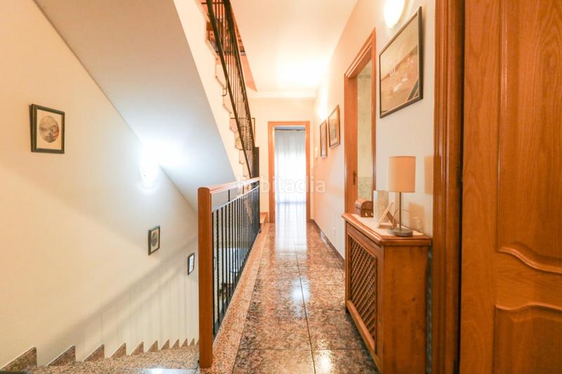 Foto 0c1d8305-92de-4a29-b51d-1bebf8ed64c8. Casa adosada la casa adosada que busca tu familia en Castelldefels