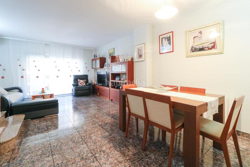 Foto ff08ebe4-a309-40eb-bd08-5042e9812801. Casa adosada la casa adosada que busca tu familia en Castelldefels