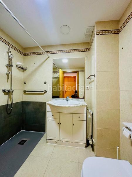 Foto 065d941f-2a30-415a-9fcc-0e2a3bd33b0c. Duplex avec parking dans Castell-Poble Vell Castelldefels