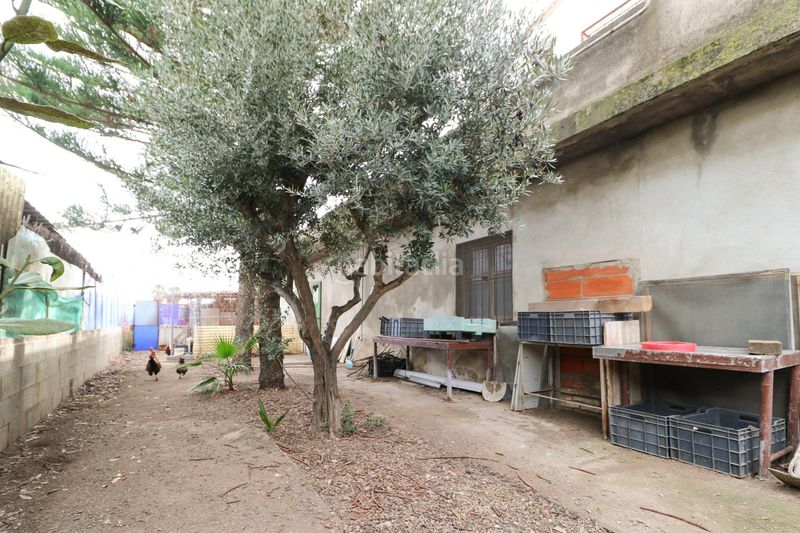 Foto 6c0b354a-c056-464c-a0e5-1b0b86df7478. Masia amb aparcament a Vinyets-Molí Vell Sant Boi de Llobregat