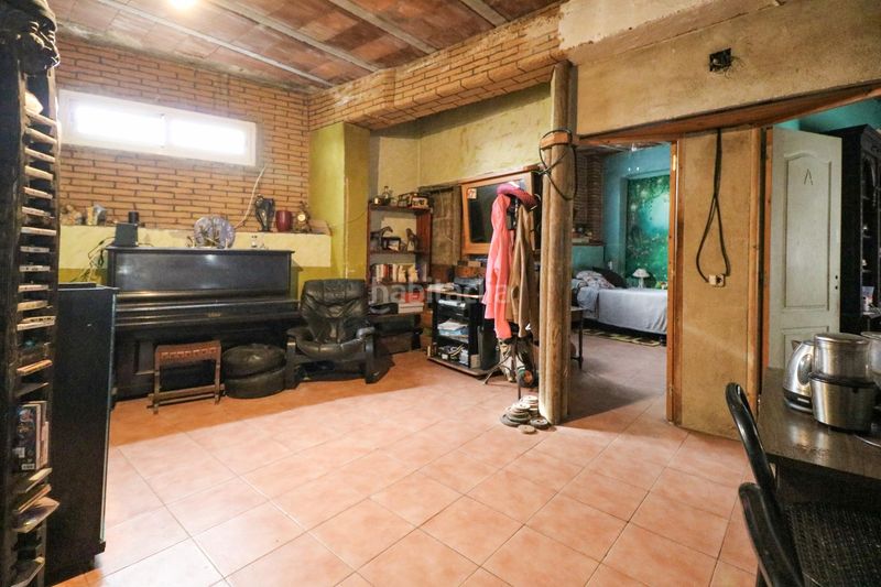 Foto fd25cfde-6063-4316-9343-1be8fe762fca. Masia amb aparcament a Vinyets-Molí Vell Sant Boi de Llobregat