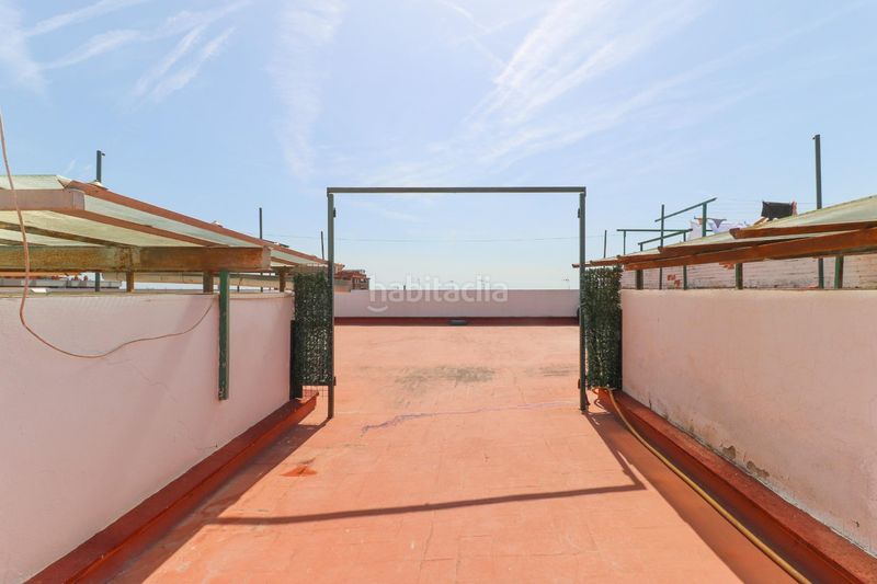 Foto db639c1a-e25b-4dbb-8e0e-d618e9d75f23. Àtic a La Roureda Viladecans