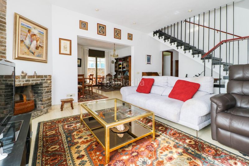 Foto 0c2c1726-aee1-4f67-8773-e08964dcf407. Casa amb calefacció aparcament piscina a Bellamar Castelldefels