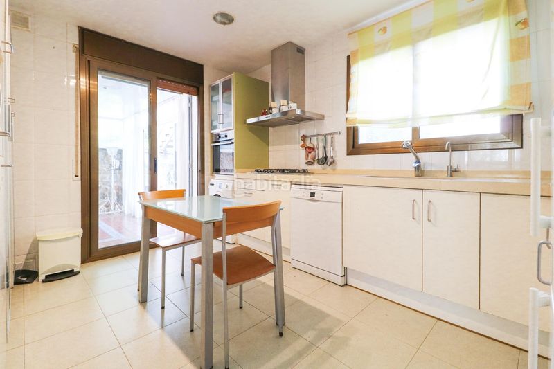Foto 967d5491-dc20-4a41-b2dd-bb40b22e0148. Casa amb calefacció aparcament piscina a Bellamar Castelldefels