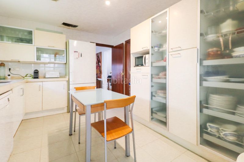 Foto a210f916-04fe-4290-855b-46f7eab35cd2. Casa amb calefacció aparcament piscina a Bellamar Castelldefels
