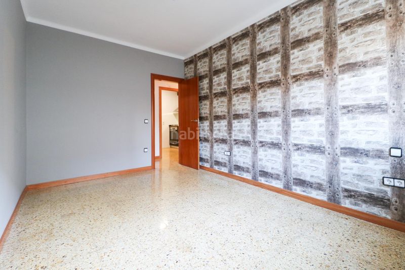 Foto a25be7fe-e224-4b4f-9630-6c09ce6fa555. Pis a Centre Viladecans
