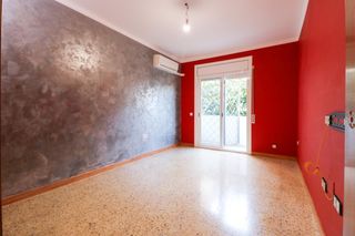 Etagenwohnung  Carrer mare deu de sales. Junto a la rambla con ascensor