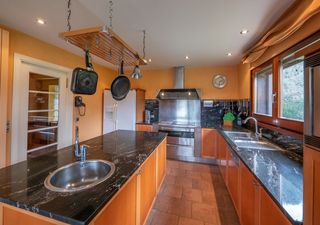 Maison  Estanyol. Casa en venta en bescano, 4 dormitorios.