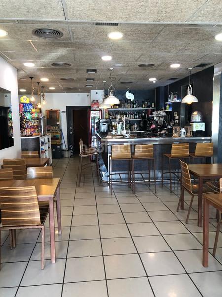 Foto aedb6b85-a1b5-450c-9c08-495d33de2306. Traspaso local comercial local com. en traspaso en bescano. en Bescanó