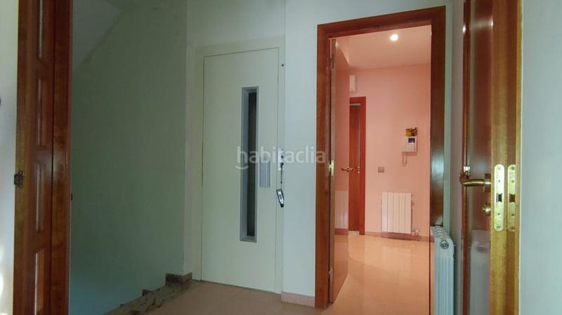 Foto f570ae1a-f84f-4455-9295-8394ab7904a8. Haus mit heizung parking in Fontcoberta