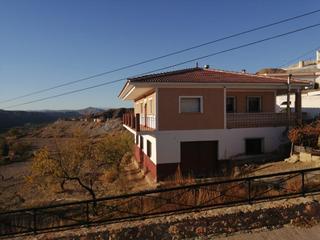 Maison à Pinos Puente. Casa en venta en gorafe, 6 dormitorios.