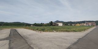 Wohngrundstück in Bescanó. Solar en venta en bescano.