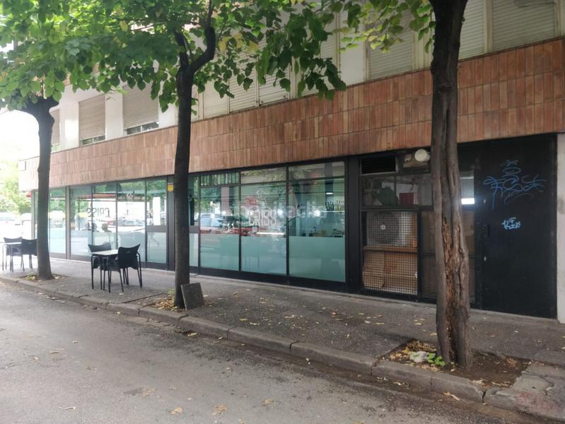 Foto 0d4e81f7-58b6-4d90-8287-26b3059f756e. Local comercial a Eixample Sud-Migdia Girona