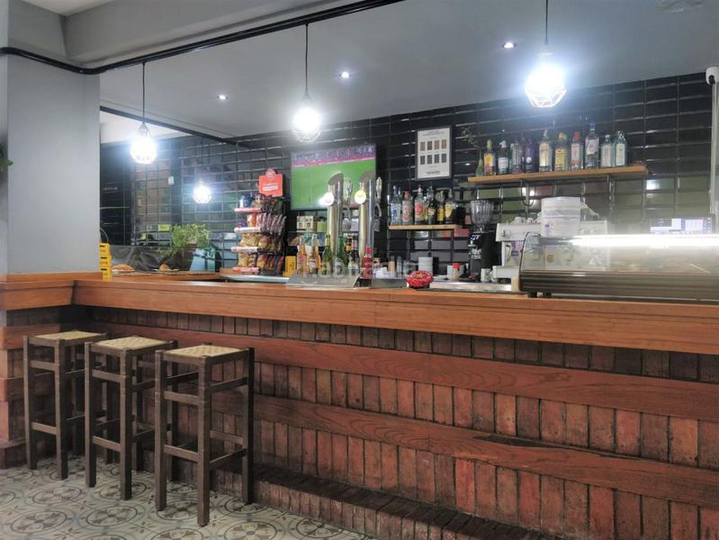 Foto 2bbb7d89-32ab-4325-b932-d290366fa89f. Local comercial a Eixample Sud-Migdia Girona