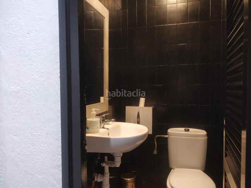 Foto 7d110eea-ff23-4b02-b29a-d0b8bb2cc57e. Local comercial a Eixample Sud-Migdia Girona
