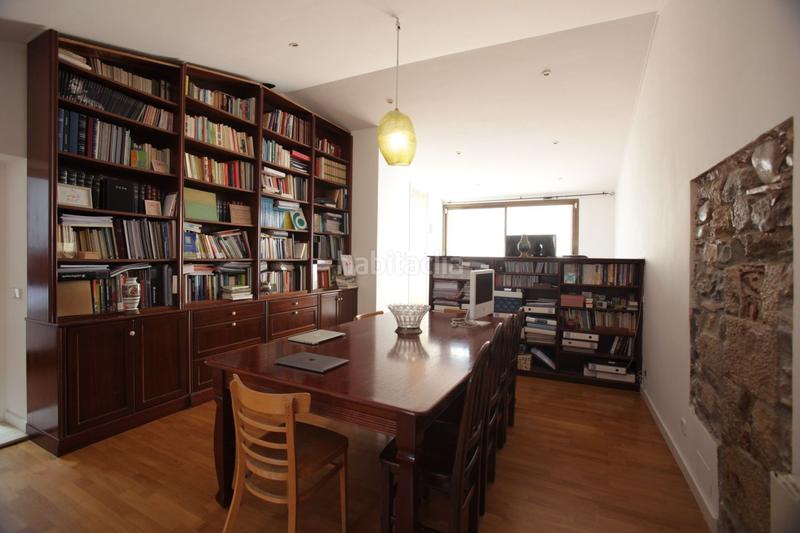 Foto 215df81c-984c-4e0c-81d3-d0bb96899a7b. Penthouse with heating in Centre-Barri Vell Girona