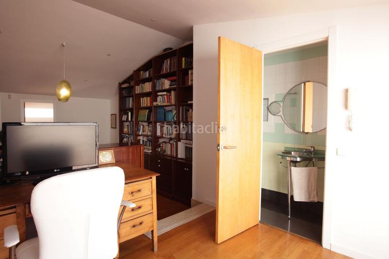 Foto 9eaba275-febd-4c3d-88a8-1e2a2beafd03. Penthouse with heating in Centre-Barri Vell Girona