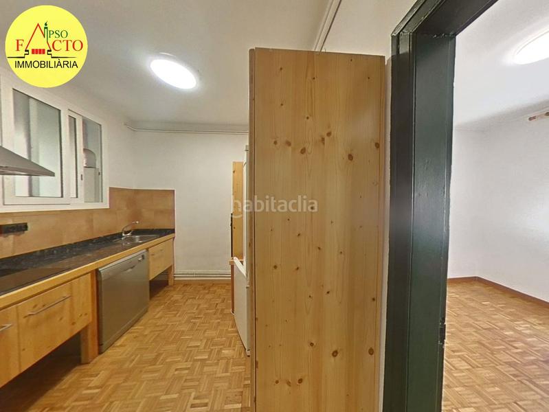 Foto 05a535f8-a530-42db-b866-7916337fc78f. Piso  en venta en eixample creumigdia, 3 dormitorios. en Girona