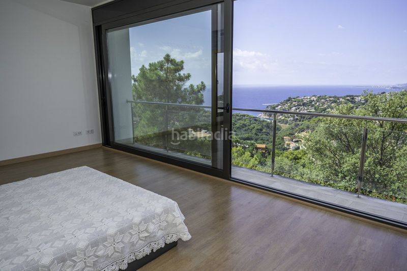 Foto 0a80fba8-b11f-4303-b5c6-4826d5034eab. Casa amb calefacció aparcament a Canyelles Lloret de Mar