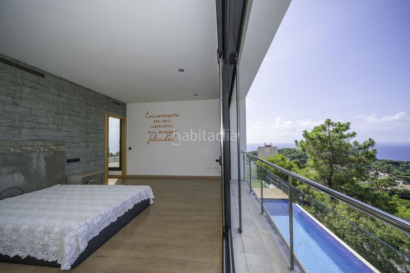 Foto 359069be-eb3c-49c5-9a11-434f59327a00. Casa amb calefacció aparcament a Canyelles Lloret de Mar