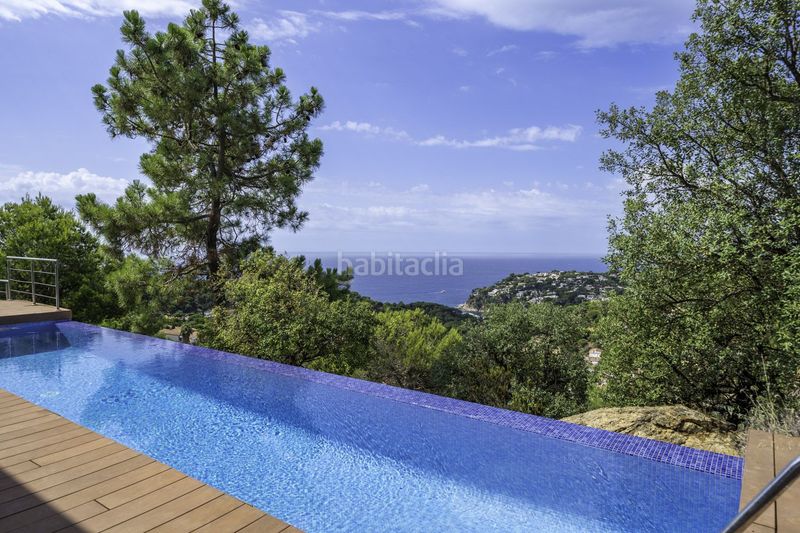 Foto 47bb17af-8a5b-4c4b-97e6-cf8f6c11c1ae. Casa amb calefacció aparcament a Canyelles Lloret de Mar