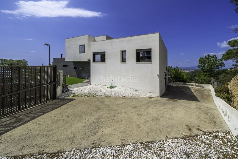 Foto c90aa6e0-381a-4cb0-96d1-28e0dca895c9. Casa amb calefacció aparcament a Canyelles Lloret de Mar