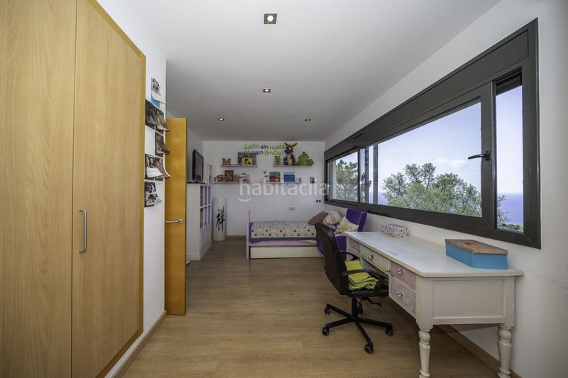 Foto dfc01ee9-b5b4-4599-94d7-01132f6c3a4f. Casa amb calefacció aparcament a Canyelles Lloret de Mar