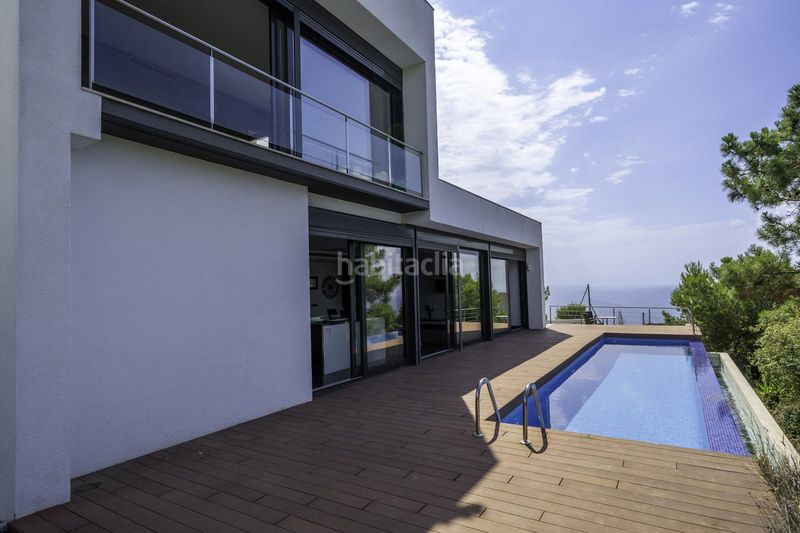 Foto fdfa9b83-1d31-4d6b-82c7-b1a02c46f0da. Casa amb calefacció aparcament a Canyelles Lloret de Mar