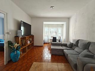 Flat in Eixample Nord. Piso en venta en eixample  creumigdia, 4 dormitorios.