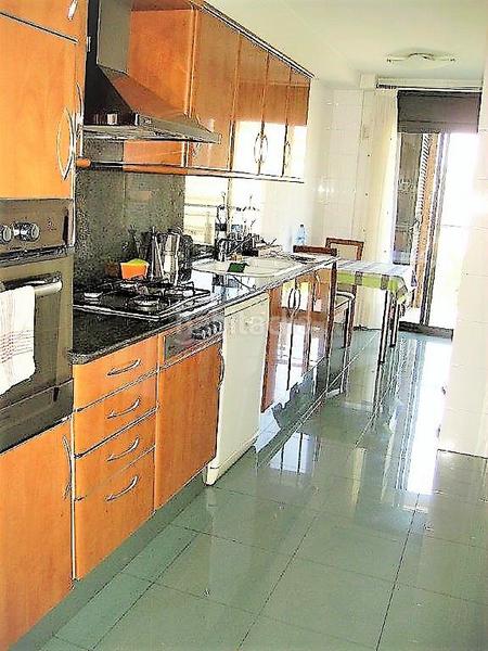 Foto a937a3c8-51b0-46ea-8788-9a40079ca409. Location appartement avec chauffage parking dans Montilivi Girona