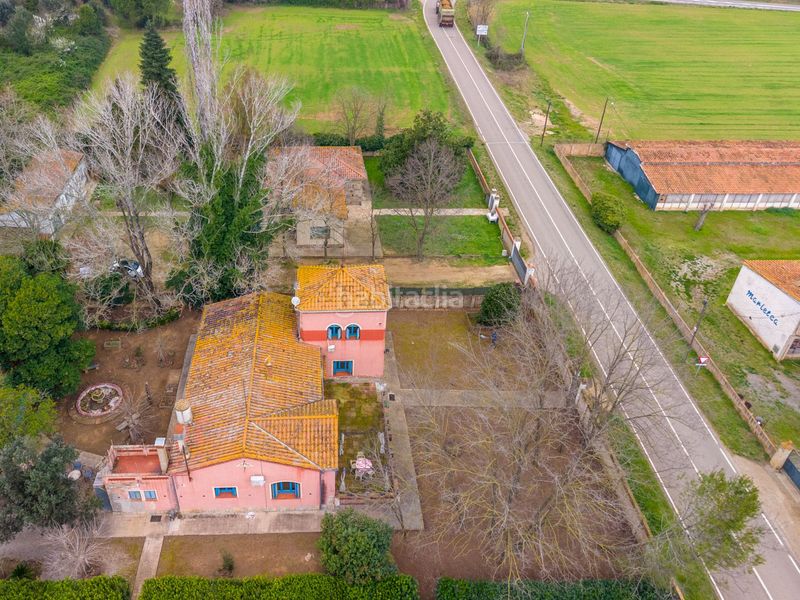 Foto ea76041c-6be2-4eba-842d-78b1c5130a39. Casa amb calefacció a Bescanó